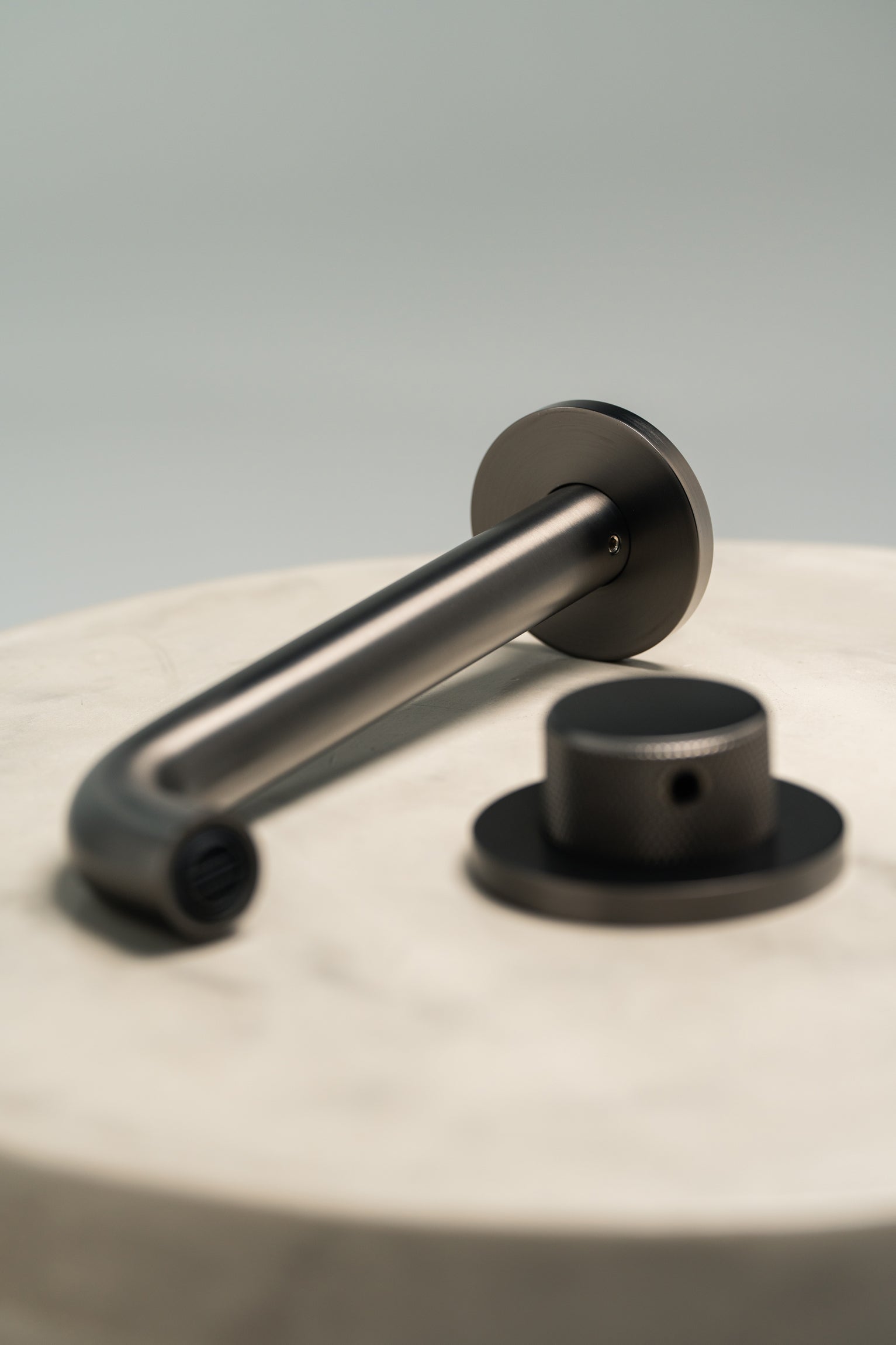 WALL GUN METAL